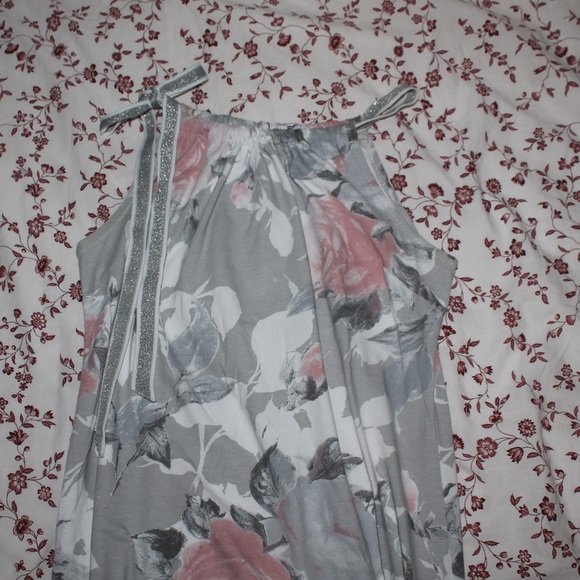 Floral dress - Picture 3 of 3